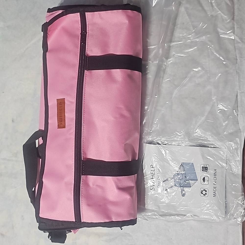 Swihelp Dog Car Seat NWT